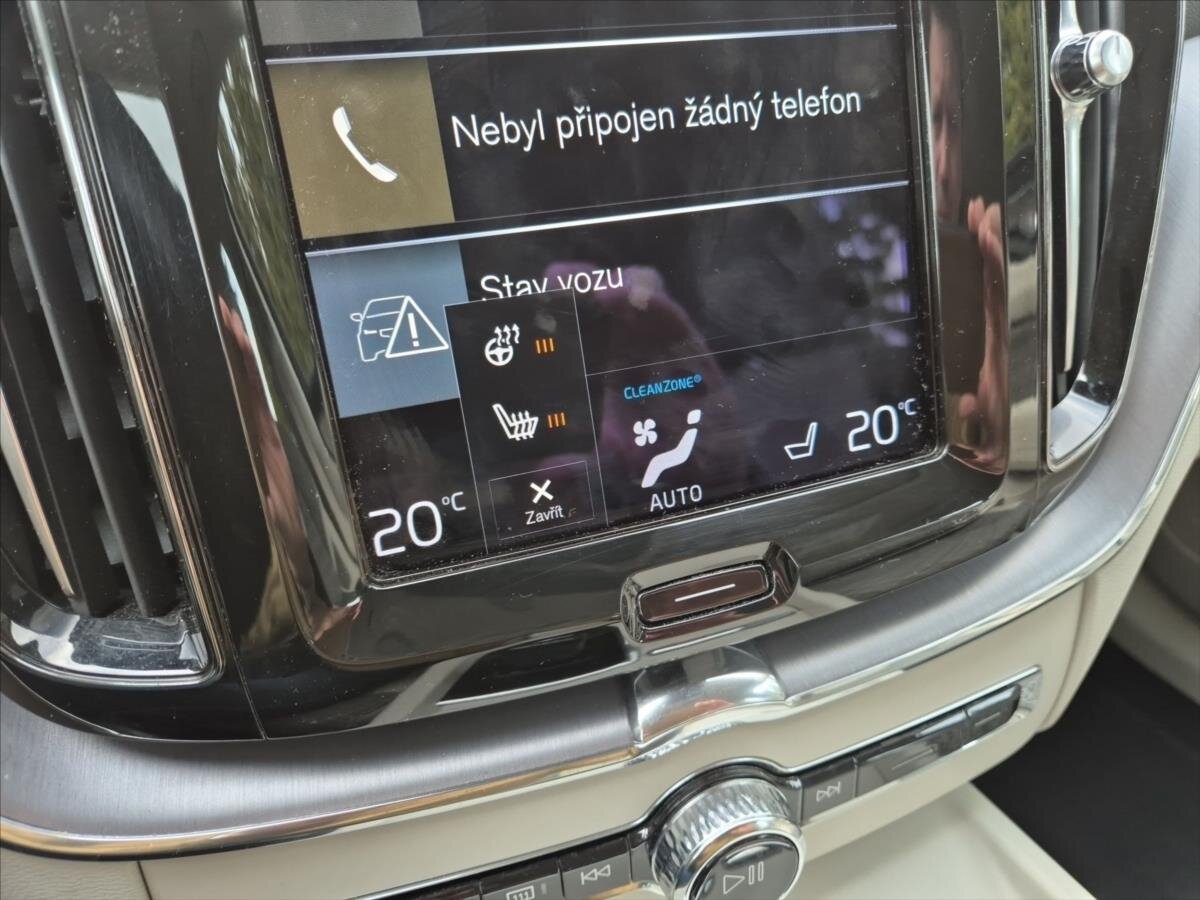 Volvo XC60 SUV / Terénní 2,0 l 145 kw