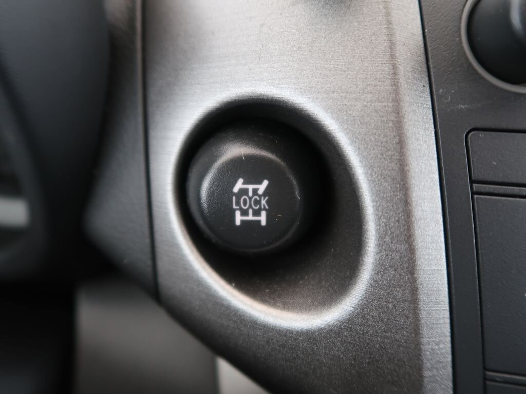 Toyota RAV4 SUV / Terénní 2,0 l 116 kw