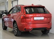 Volvo XC60 SUV / Terénní 2,0 l 145 kw