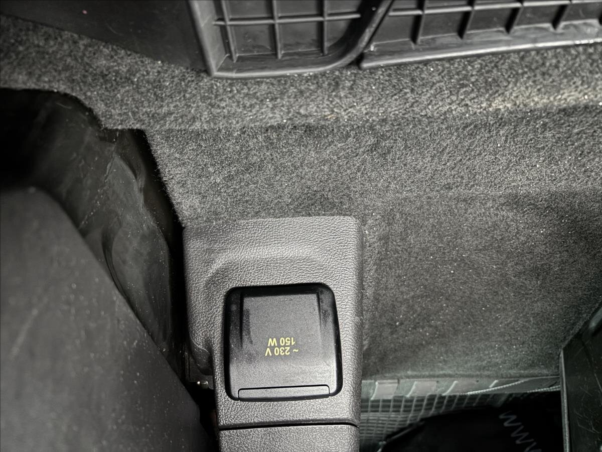 Ford Tourneo Custom Kombi 2,2 l 92 kw