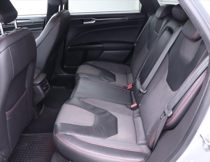 Ford Mondeo Kombi 2,0 l 132 kw