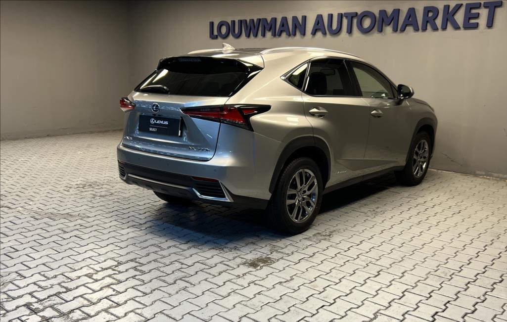 Lexus NX 300h