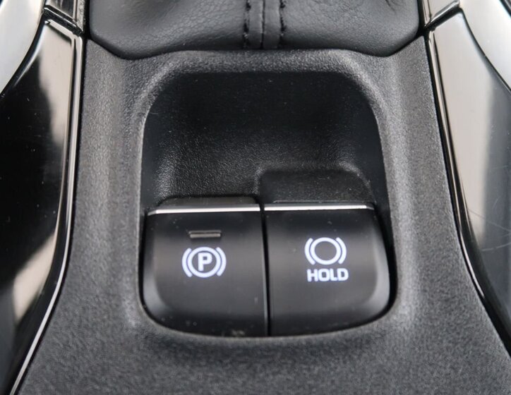 Toyota Corolla Kombi 2,0 l 112 kw