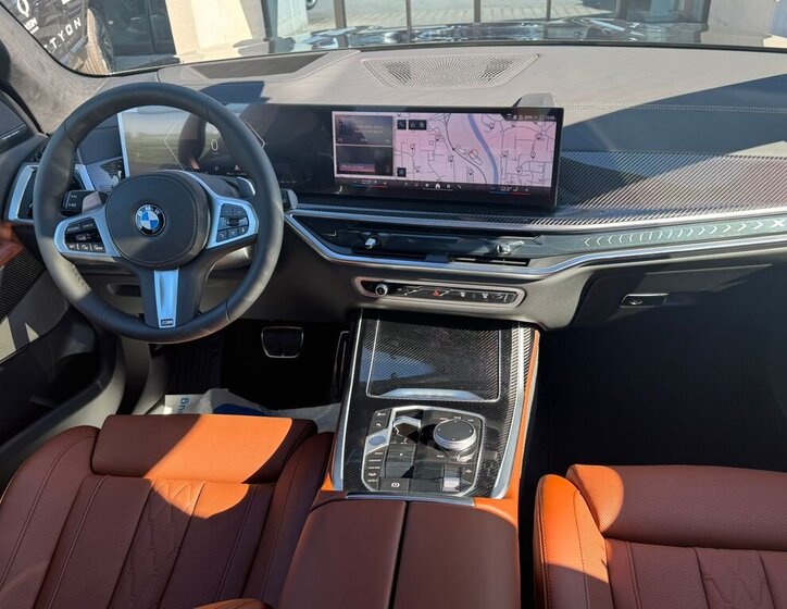 BMW X7 SUV / Terénní 3,0 l 250 kw