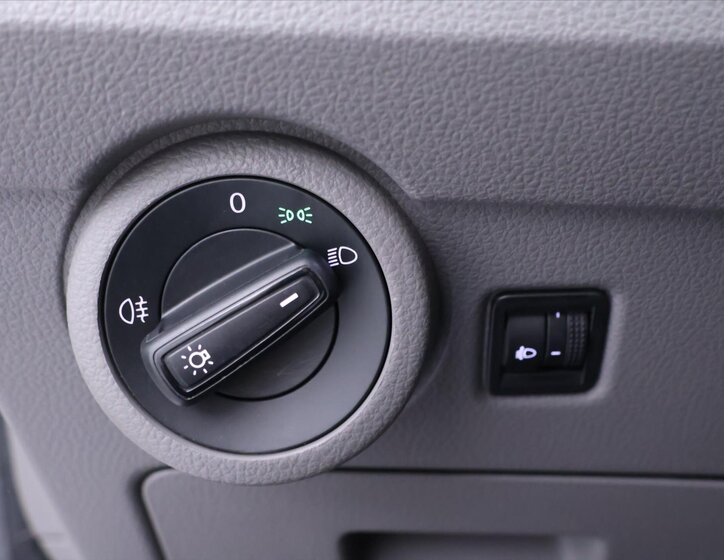 Volkswagen Transporter 18