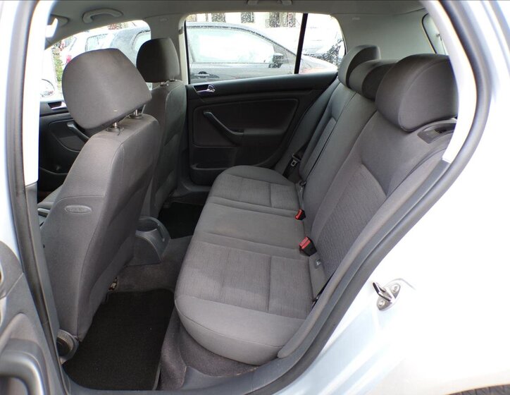 Volkswagen Golf Hatchback 1,6 l 85 kw