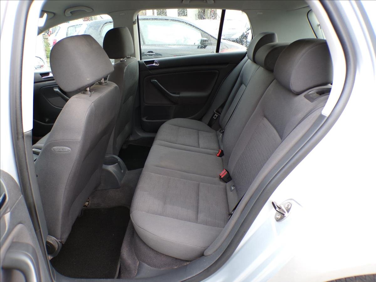 Volkswagen Golf Hatchback 1,6 l 85 kw