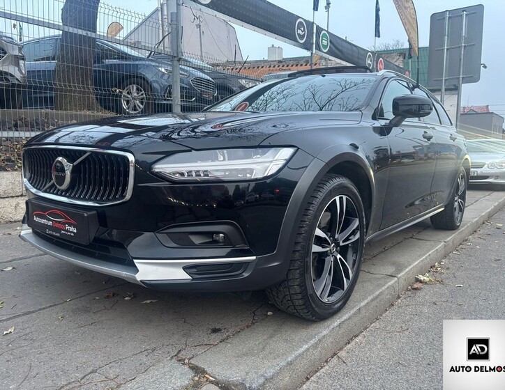 Volvo V90 1