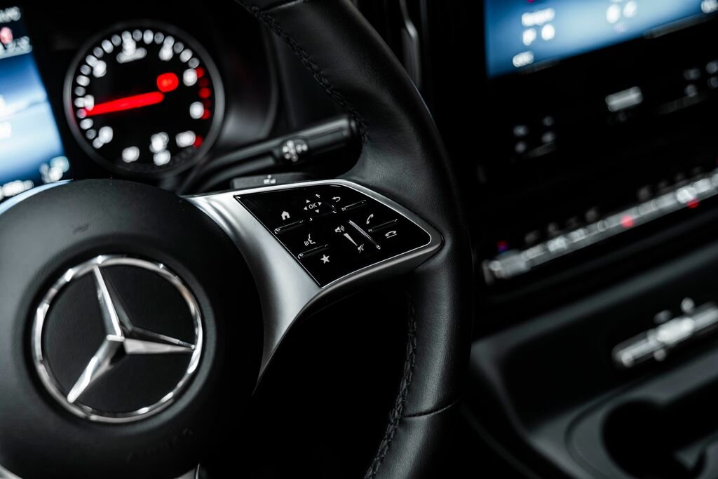 Mercedes-Benz Vito VAN / Minibus 2,0 l 174 kw