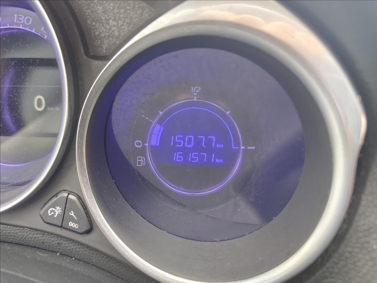 DS Automobiles DS4 Hatchback 2,0 l 133 kw