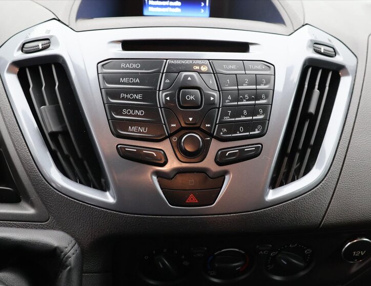 Ford Tourneo Custom Kombi 2,0 l 125 kw