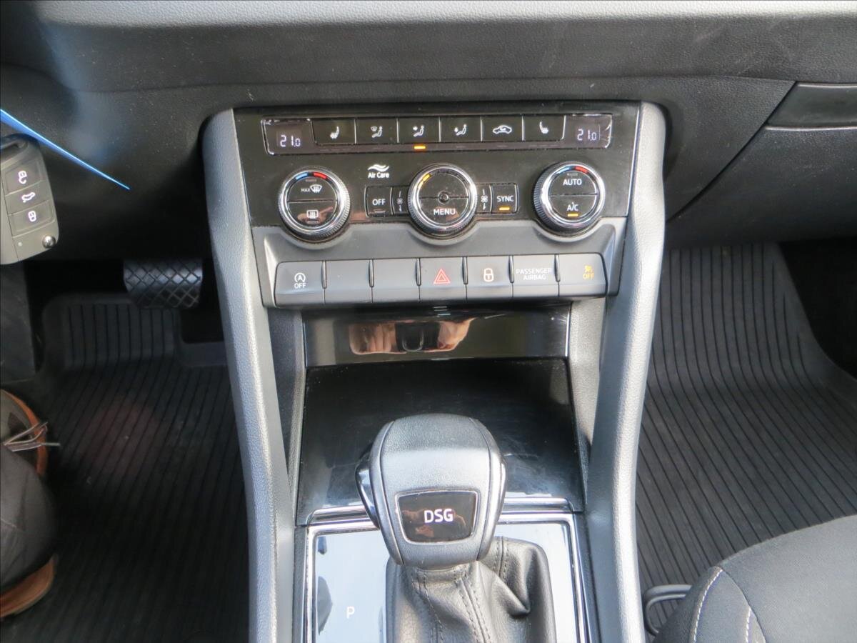 Škoda Karoq SUV / Terénní 1,5 l 110 kw