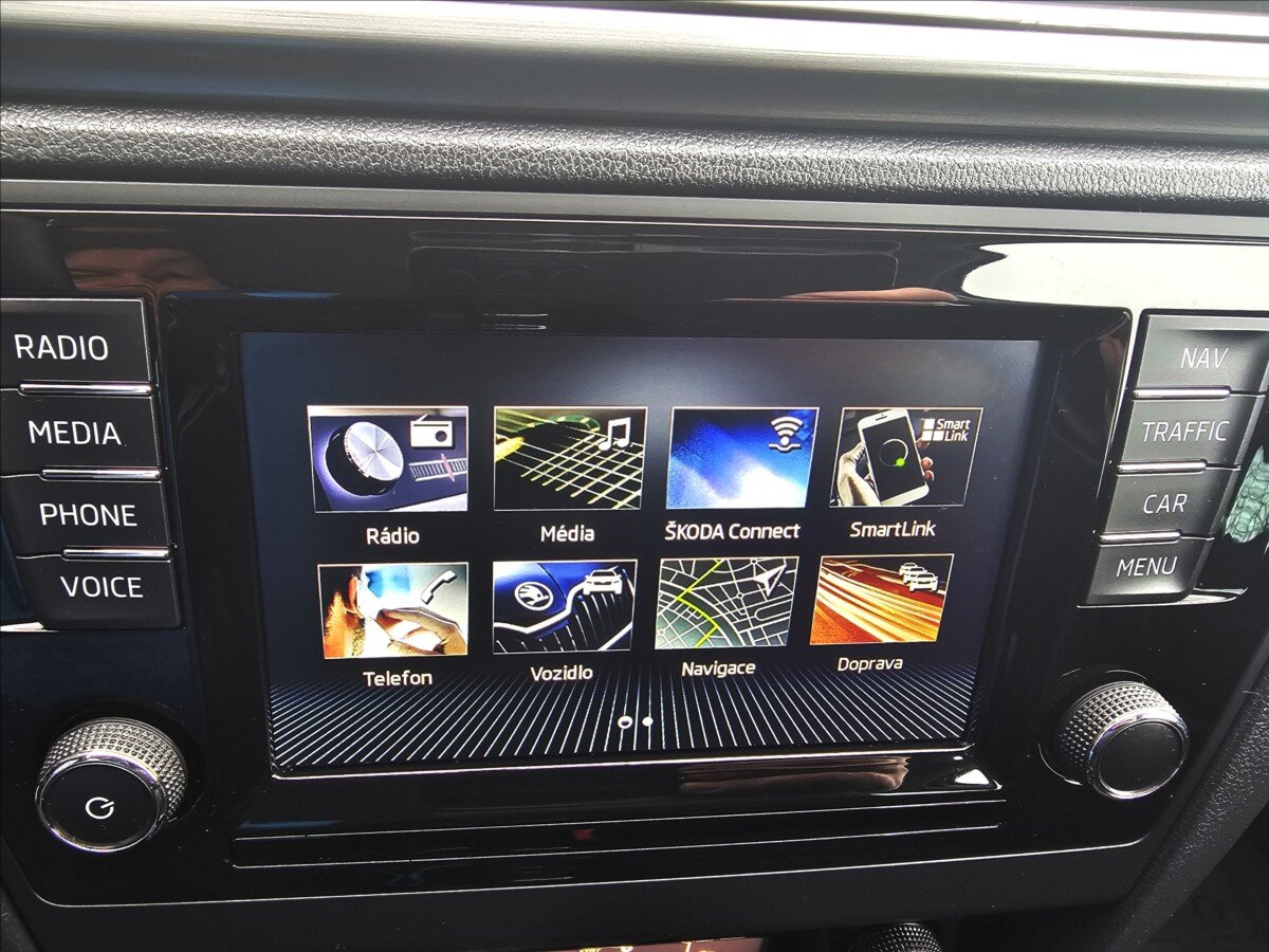 Škoda Rapid Hatchback 999,0 70 kw