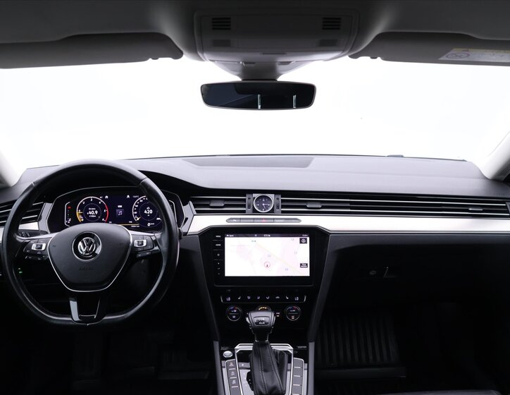 Volkswagen Passat Kombi 2,0 l 176 kw