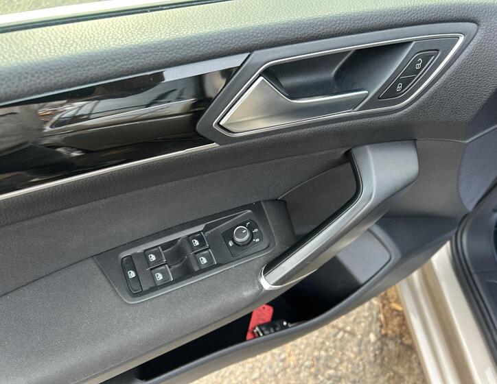 Volkswagen Touran 30