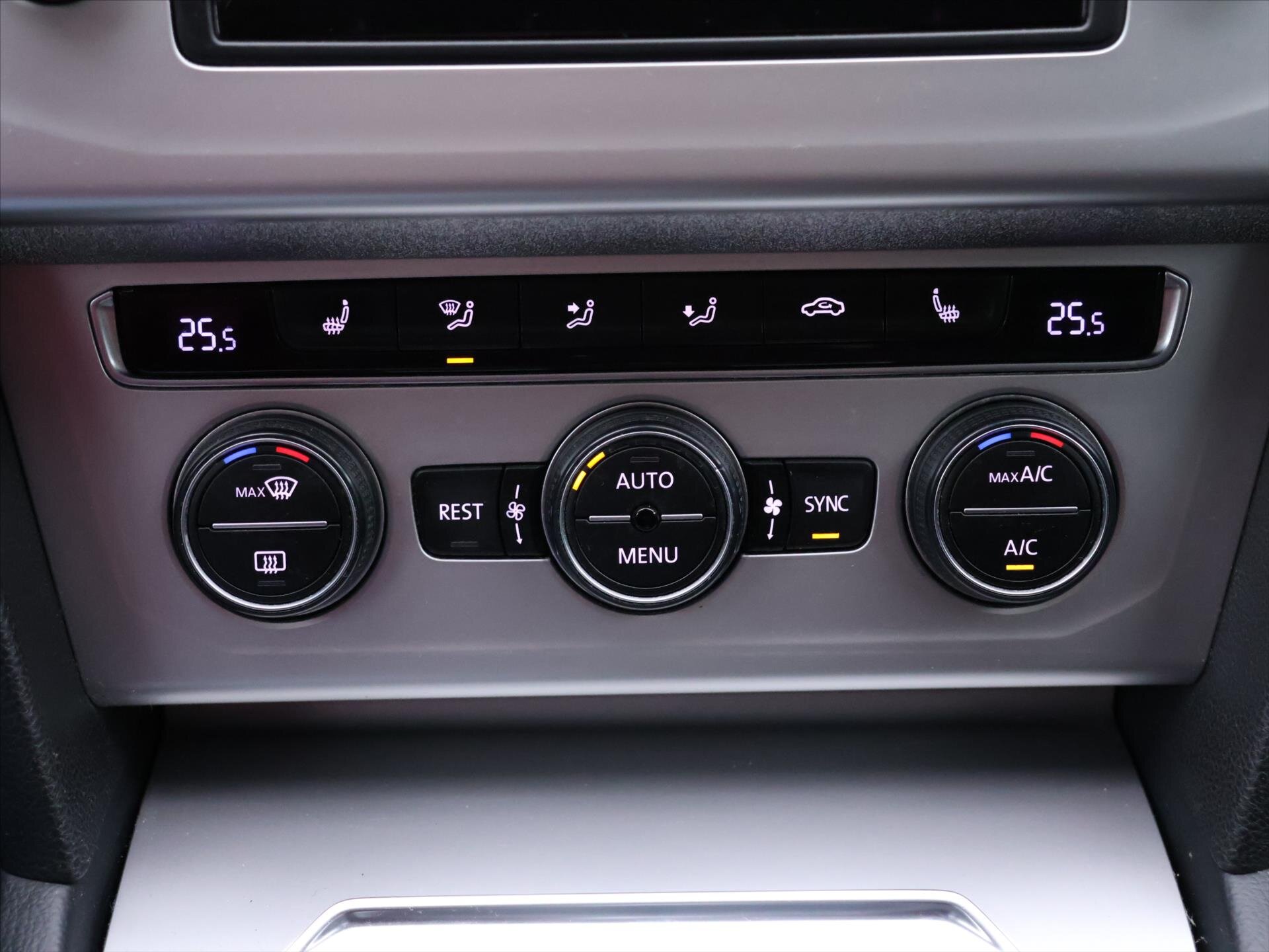 Volkswagen Passat Kombi 2,0 l 110 kw