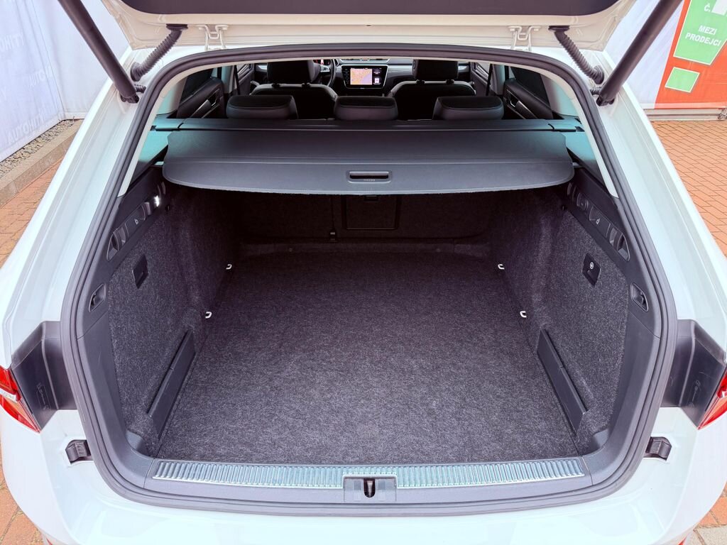Škoda Superb Kombi 2,0 l 140 kw