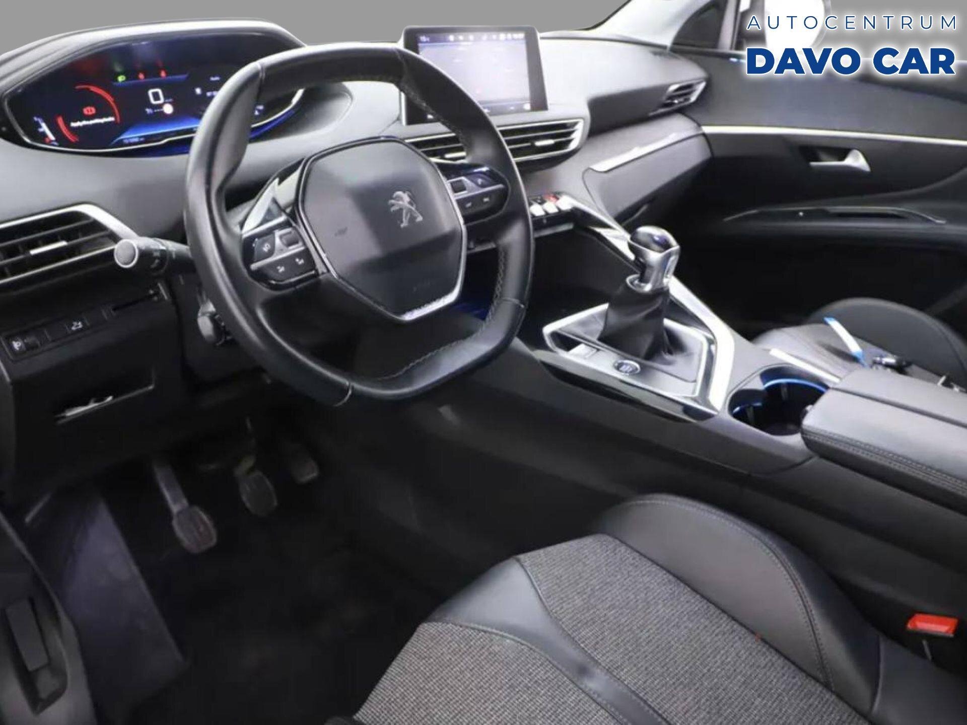 Peugeot 5008 SUV / Terénní 1,2 l 96 kw