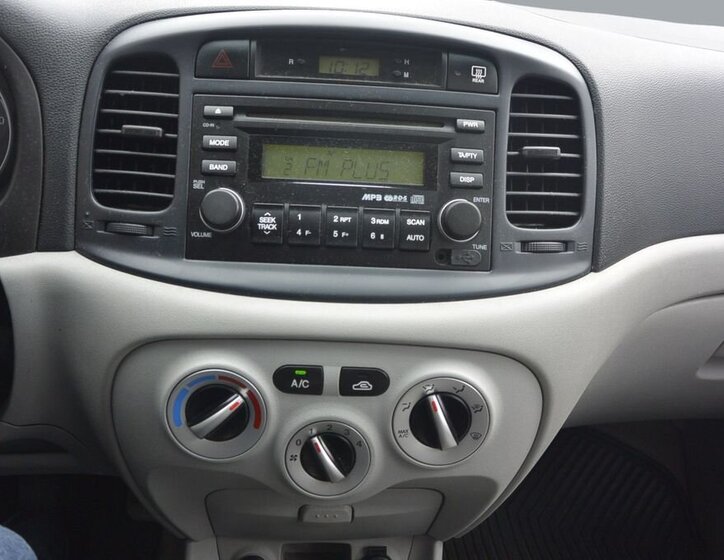 Hyundai Accent Hatchback 1,5 l 81 kw