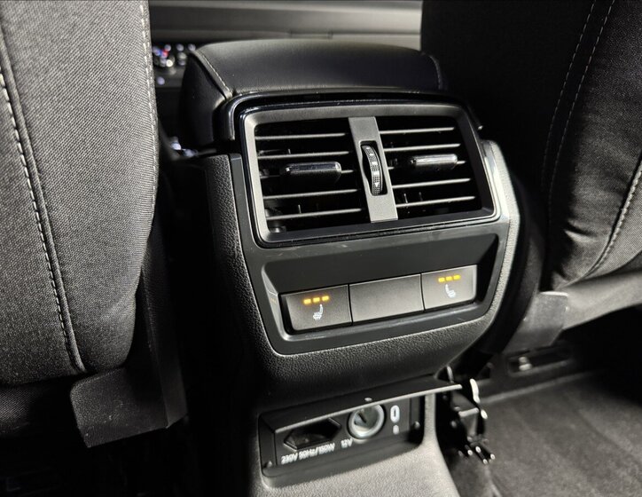 Škoda Karoq SUV 2,0 l 110 kw