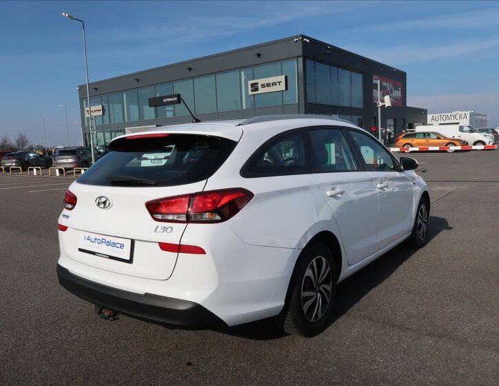 Hyundai i30 Kombi 1,4 l 73 kw