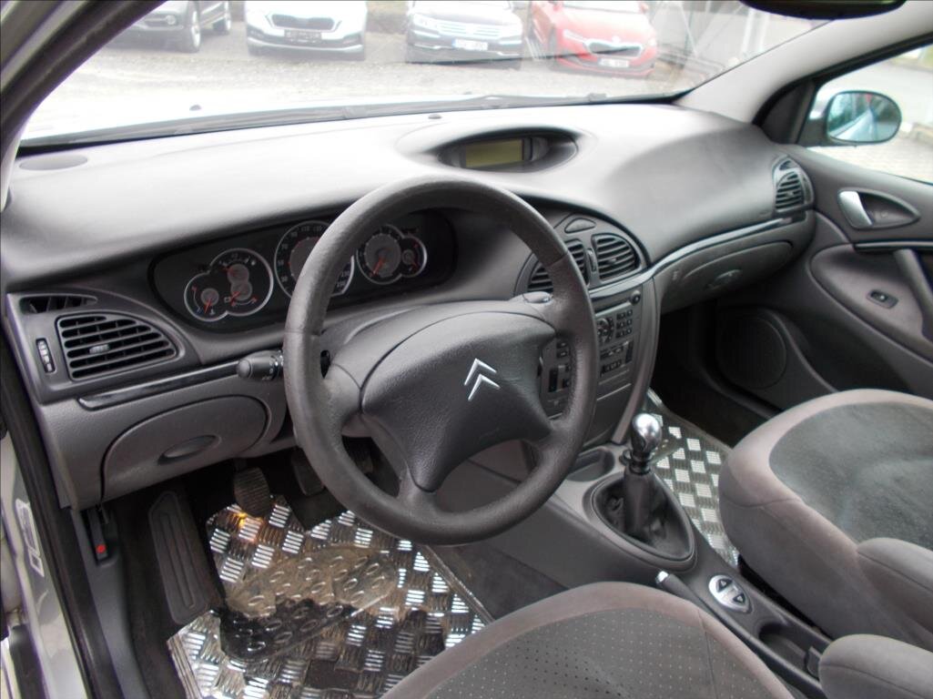 Citroën C5 Sedan / Limuzína 2,0 l 100 kw