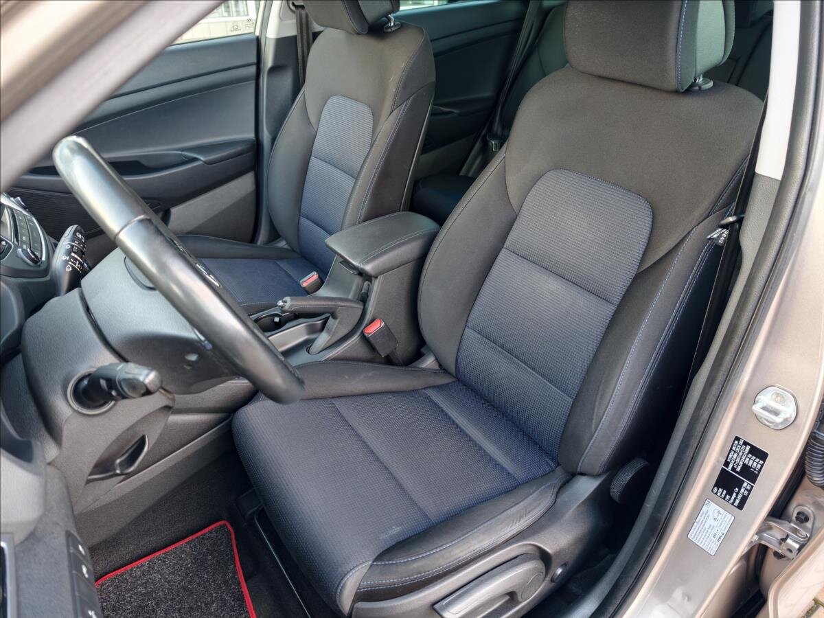 Hyundai Tucson SUV 1,7 l 85 kw