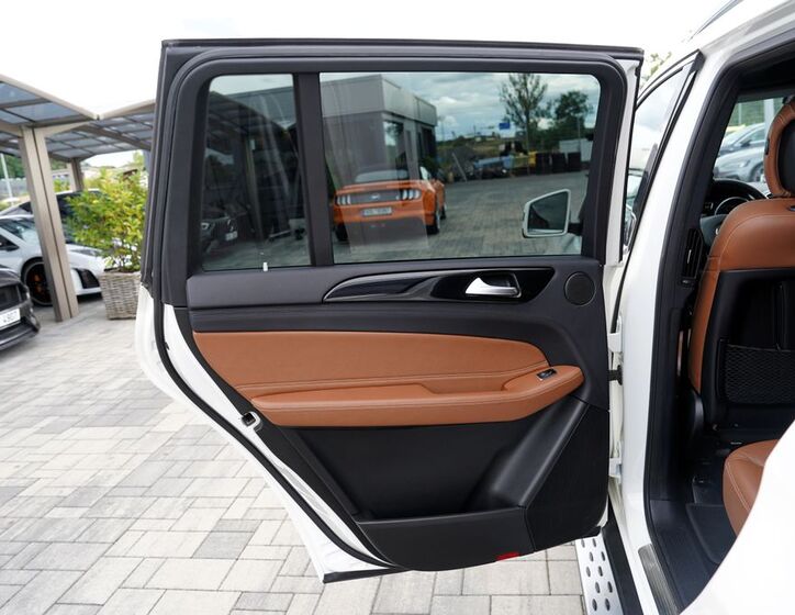 Mercedes-Benz GLS 22