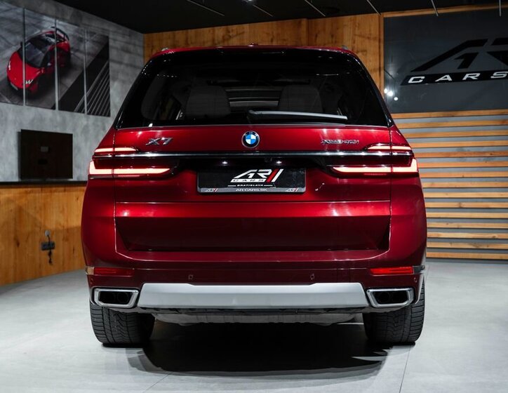 BMW X7 SUV / Terénní 3,0 l 280 kw