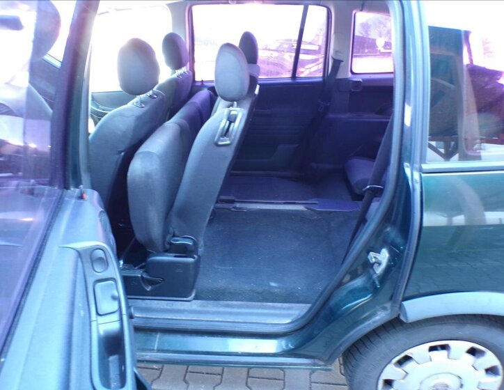 Opel Zafira MPV 1,6 l 74 kw