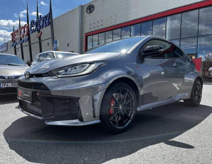 Toyota GR Yaris 12