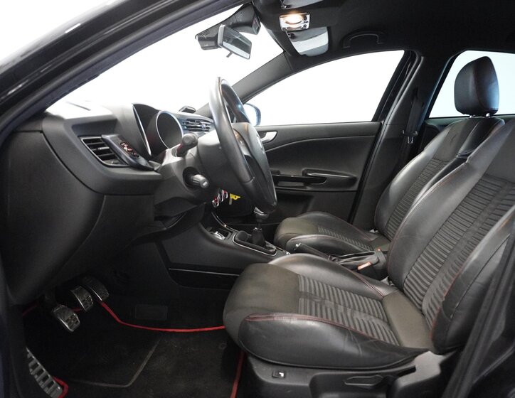 Alfa Romeo Giulietta Hatchback 1,7 l 173 kw