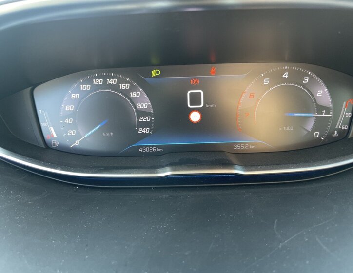 Peugeot 3008 MPV 1,2 l 96 kw