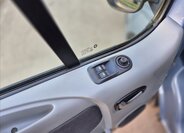 Opel Vivaro Kombi 2,5 l 107 kw