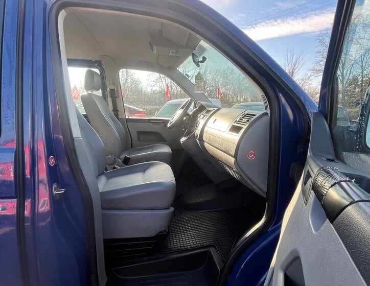 Volkswagen Caravelle 15