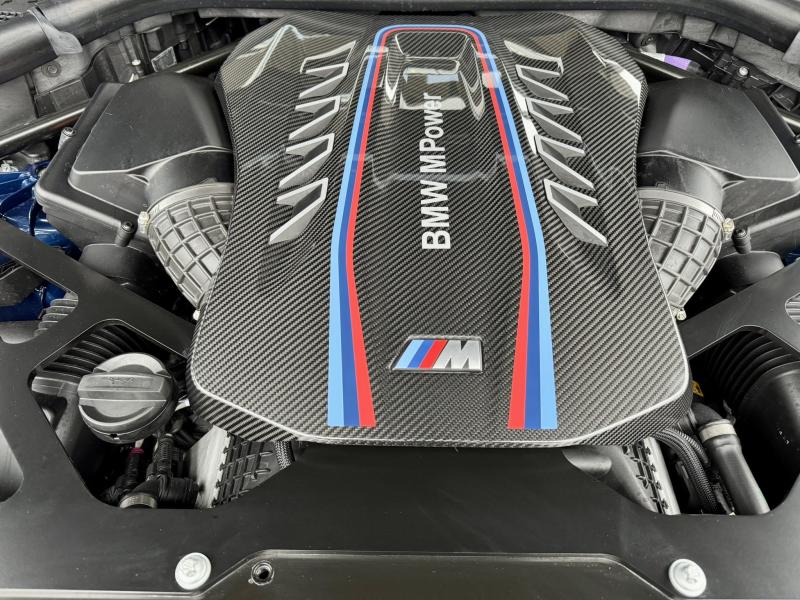 BMW X5 SUV 4,4 l 460 kw