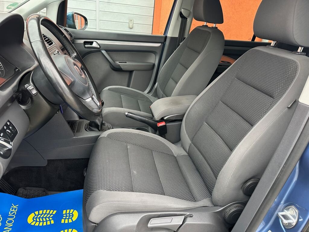 Volkswagen Touran MPV 1,2 l 77 kw