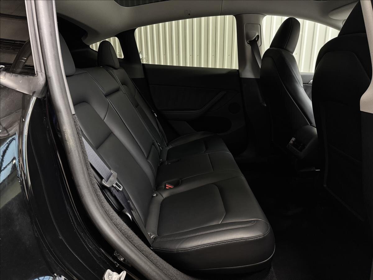 Tesla Model Y SUV 0,0 393 kw