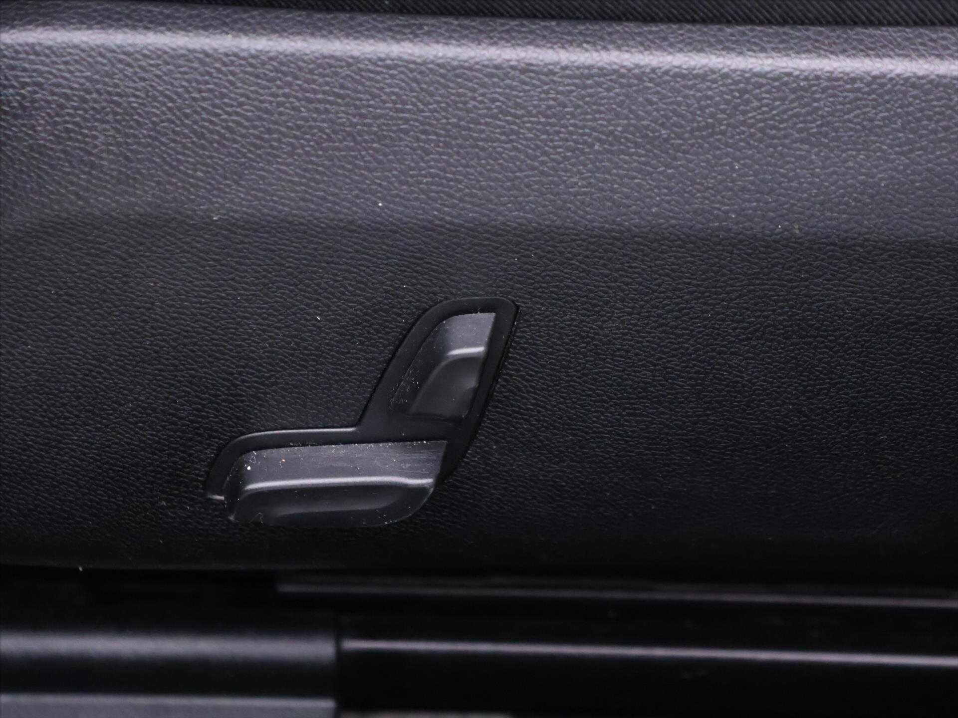 Mercedes-Benz Třídy E Kombi 3,0 l 170 kw