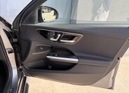 Mercedes-Benz Třídy C Sedan / Limuzína 2,0 l 147 kw