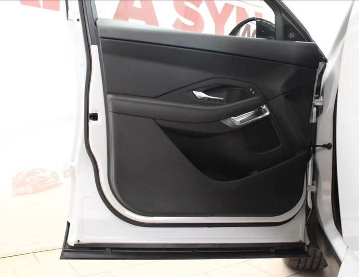 Jaguar E-Pace SUV / Terénní 2,0 l 183 kw