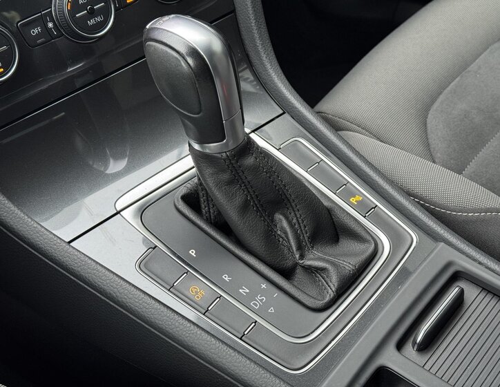 Volkswagen Golf Kombi 1,6 l 85 kw