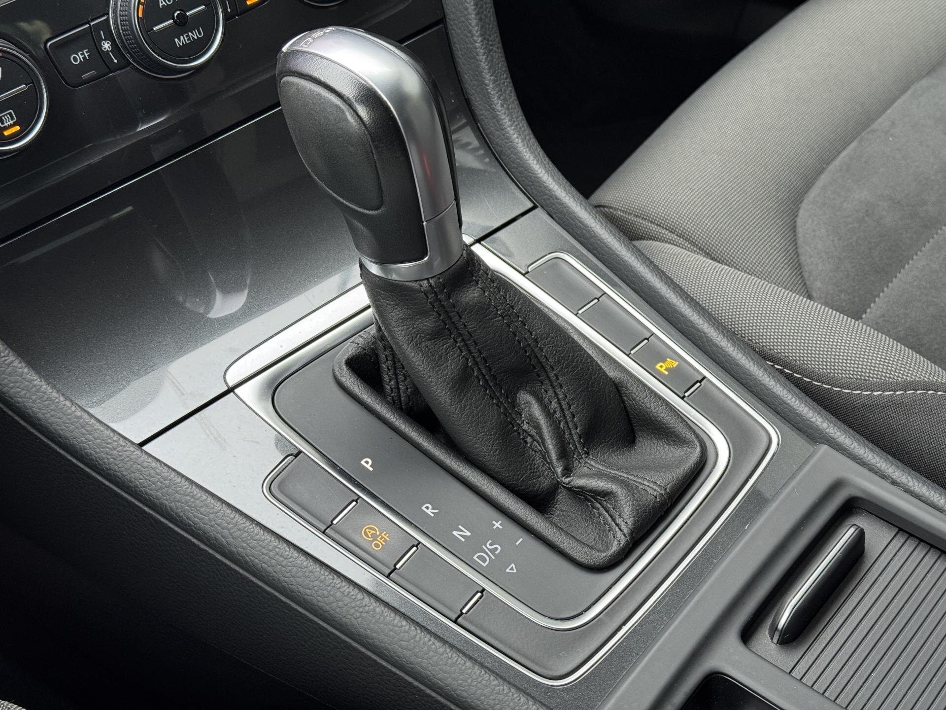 Volkswagen Golf Kombi 1,6 l 85 kw