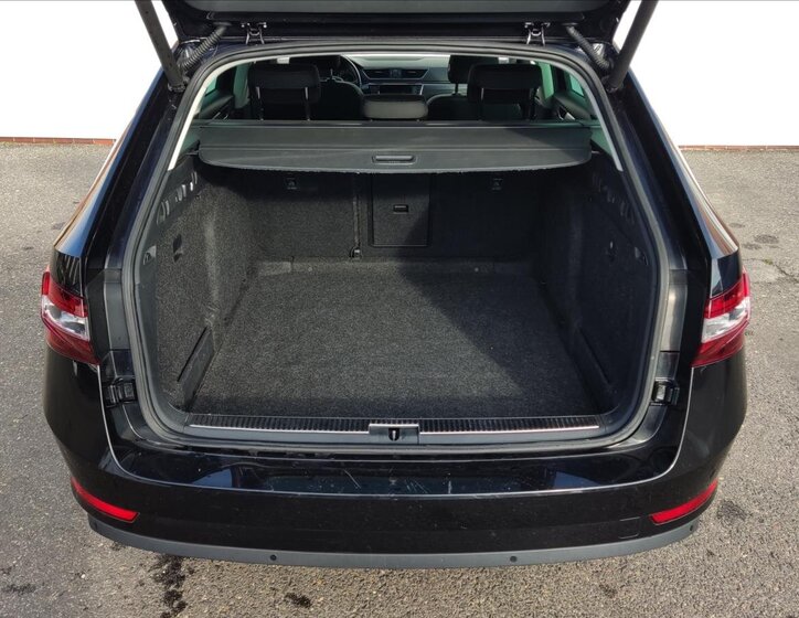 Škoda Superb Kombi 1,4 l 110 kw