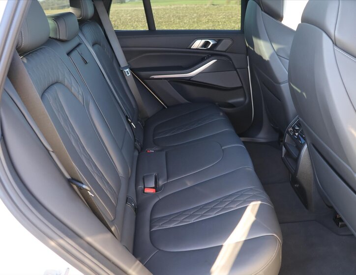 BMW X5 SUV / Terénní 3,0 l 250 kw