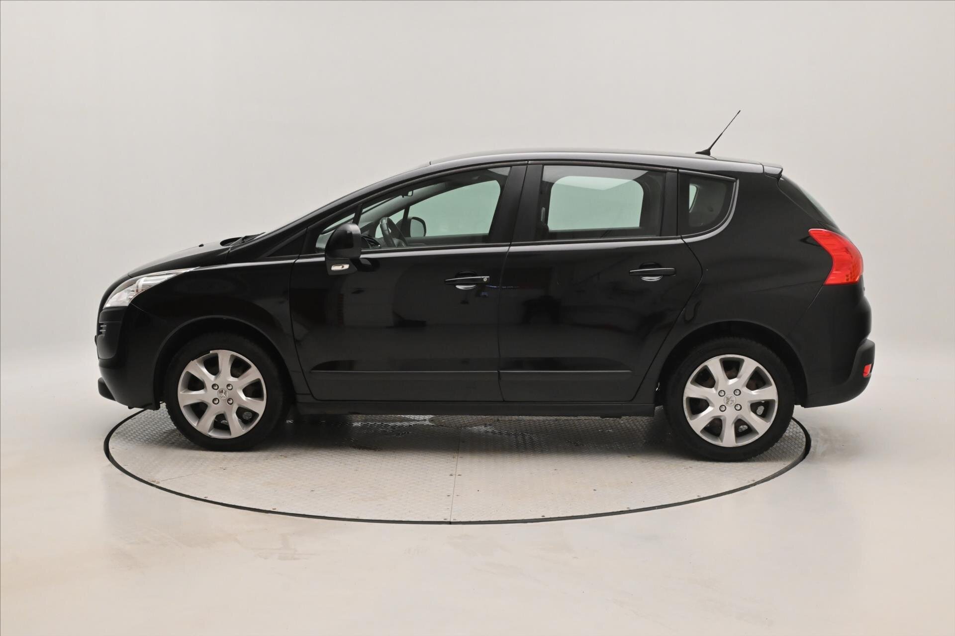 Peugeot 3008 MPV 1,6 l 82 kw