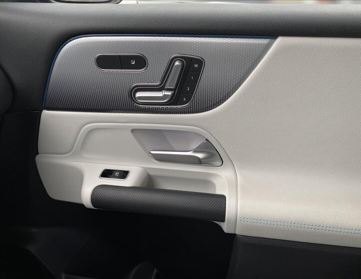 Mercedes-Benz GLB SUV 2,0 l 110 kw