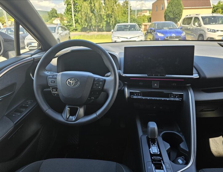 Toyota C-HR Hatchback 1,8 l 72 kw