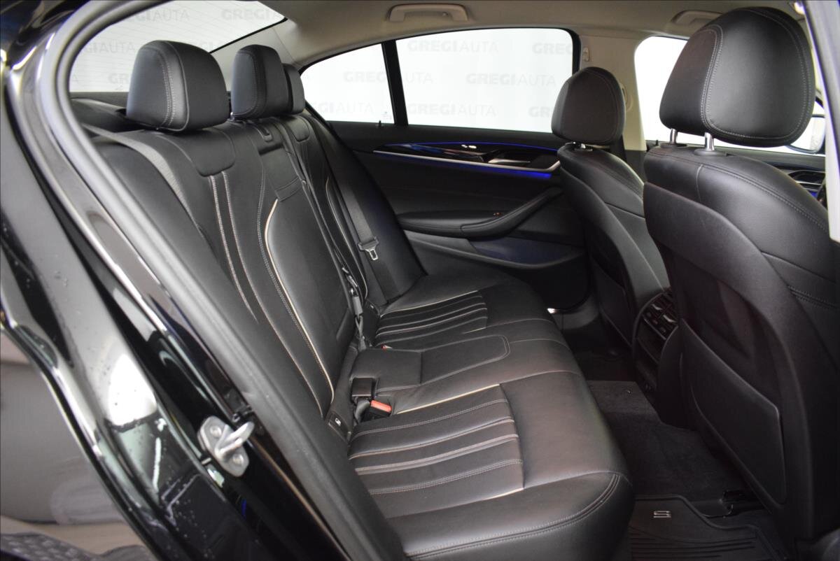 BMW Řada 5 Sedan / Limuzína 3,0 l 195 kw