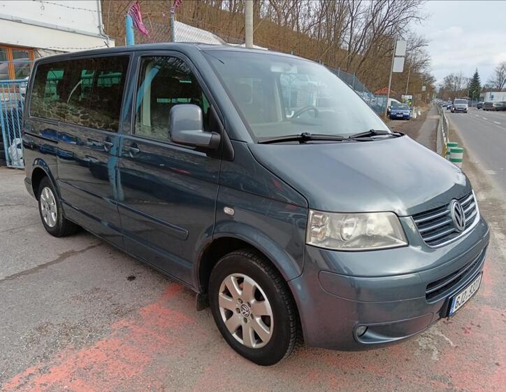 Volkswagen Multivan 15